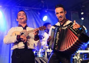 Grupo Farra Minhota, Bandas do Minho, Farra Minhota, Contactos, Grupos de concertinas, Grupos de desgarrada, Contactos de bandas, Musica Popular, Musica portuguesa, Raizes do Minho, Grupo Raizes do Minho