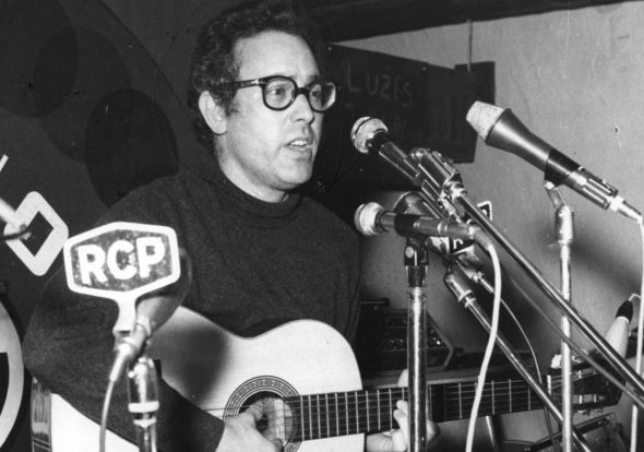 José Afonso, Zeca Afonso, 25 Abril, Cantor, compositor, Musico, Revolução, Portugal, Artista José Afonso, Grândola, Coimbra, Fados, canções, Cantores, Grandes Portugueses